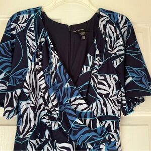 MAGGY LONDON Size 10 Flutter Sleeve Blue Floral V Neck Midi Dress